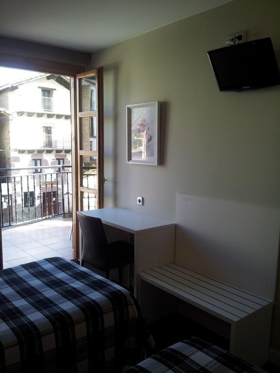 Doneztebe Hostal Ameztia חדר תמונה