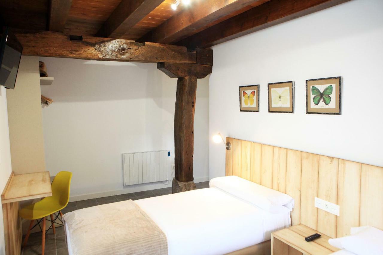 Doneztebe Hostal Ameztia מראה חיצוני תמונה